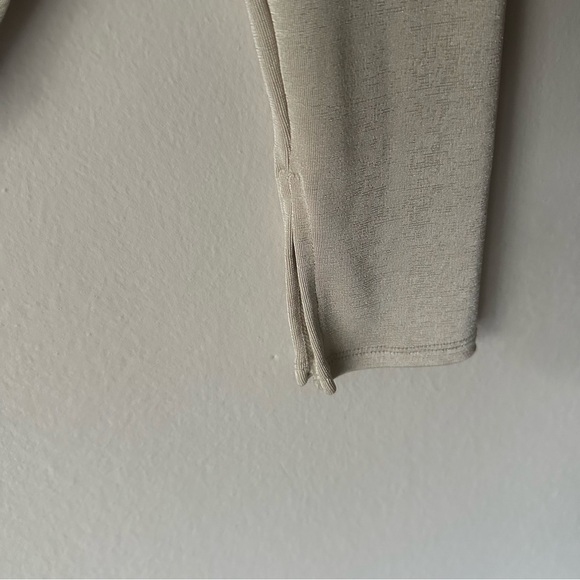 Free People Sleek Classy Long Sleeve Blouse Size Medium - Picture 7 of 11